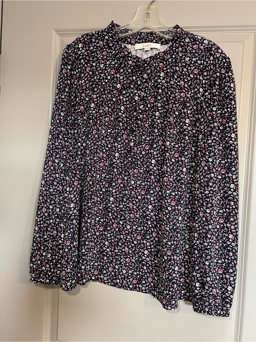 LOFT Navy Floral Ruffle-Neck Long Sleeve Blouse with Pink/Red Accents Size Large